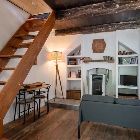 Il Gianlupo Grigio By Interhome 샬레