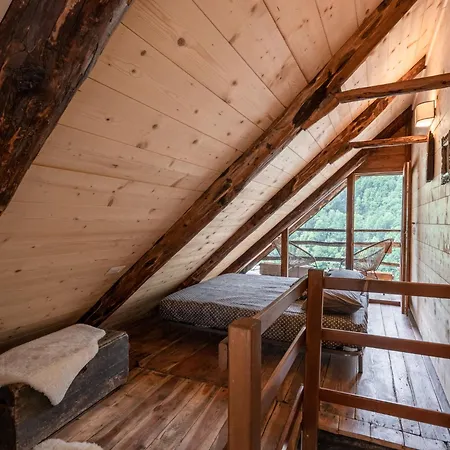 Il Gianlupo Grigio By Interhome 보그난코