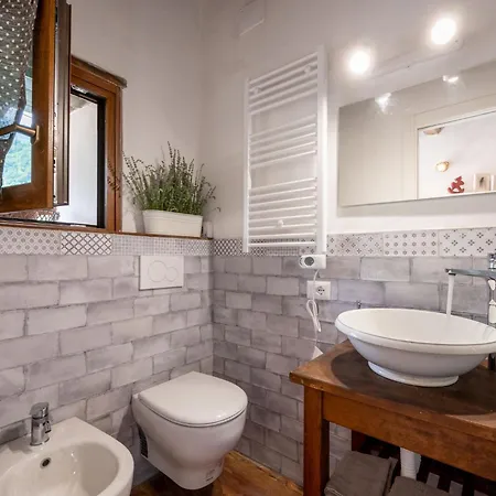 샬레 Il Gianlupo Grigio By Interhome